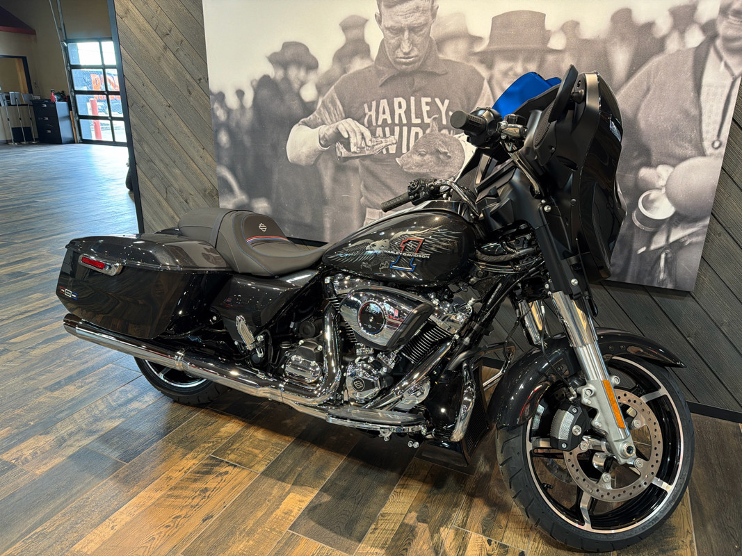 Street Glide®