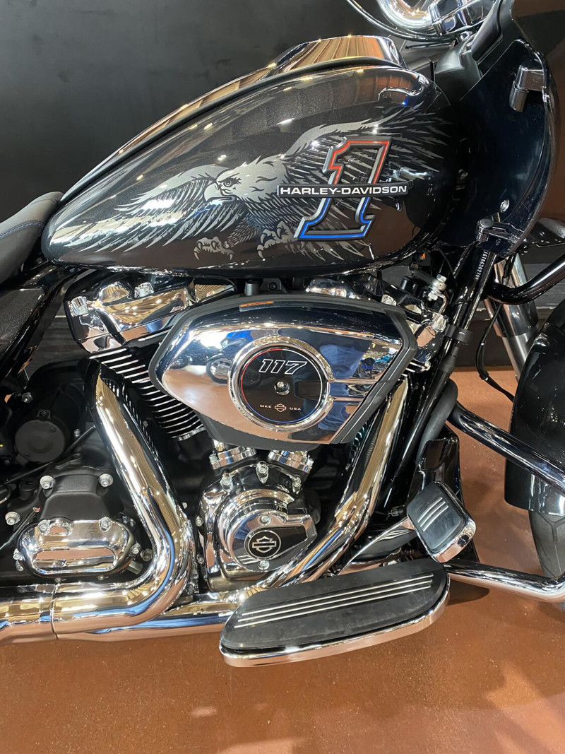 Road Glide®