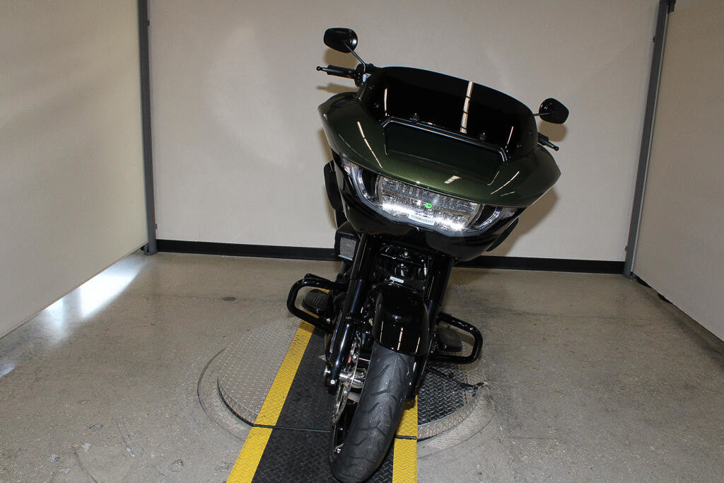 Road Glide®