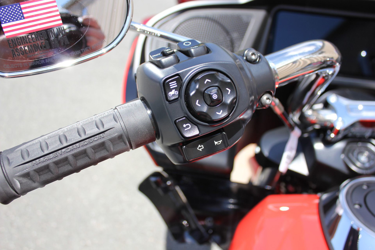 Road Glide®