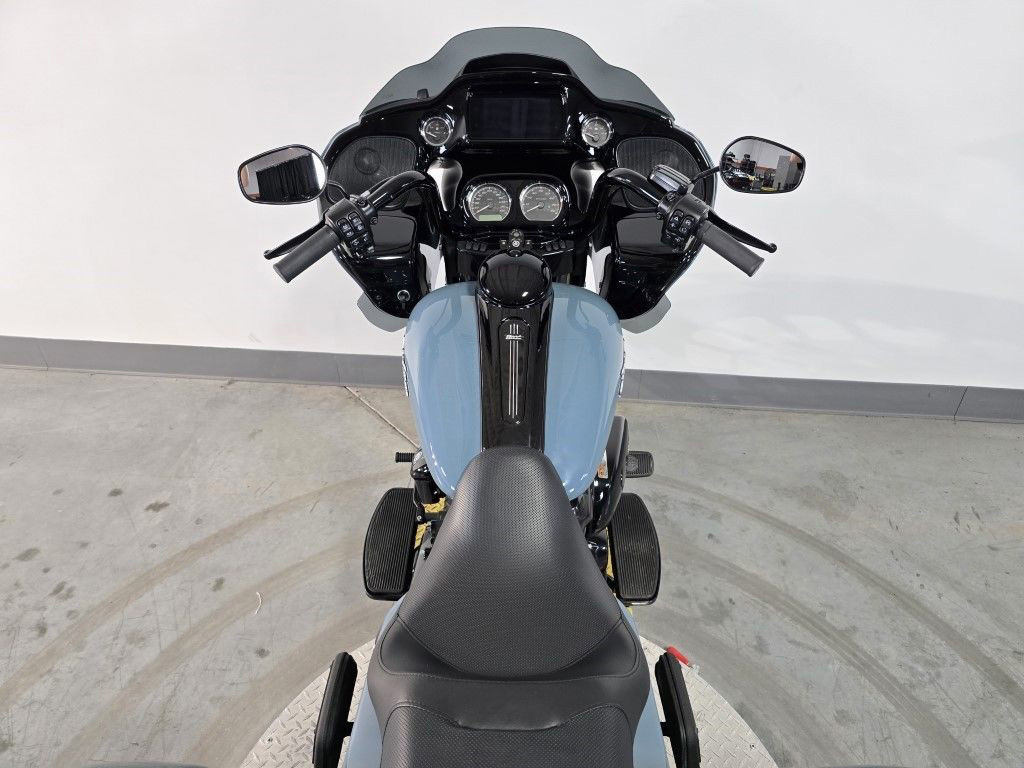Road Glide® 3