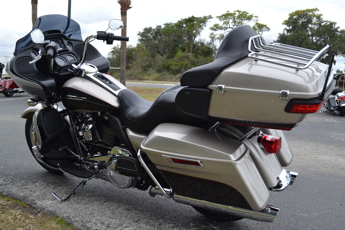 Road Glide® Ultra
