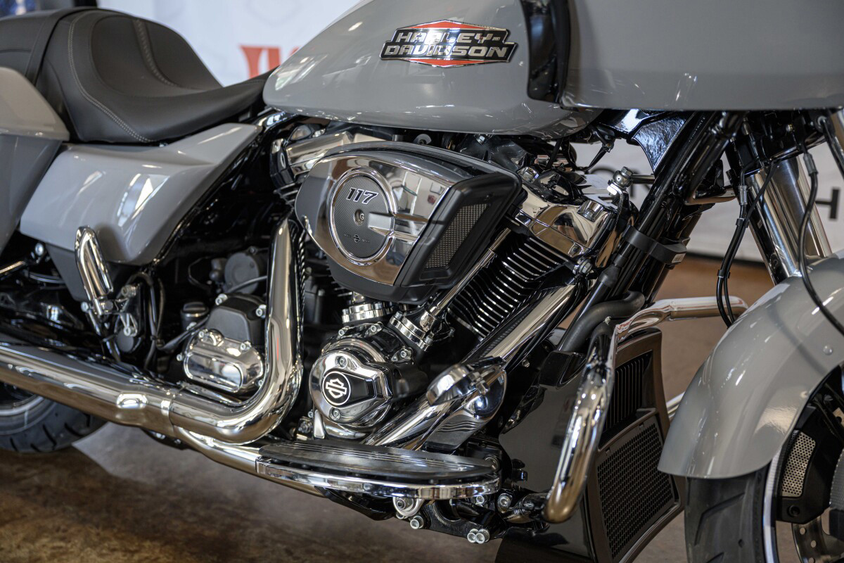 Road Glide®