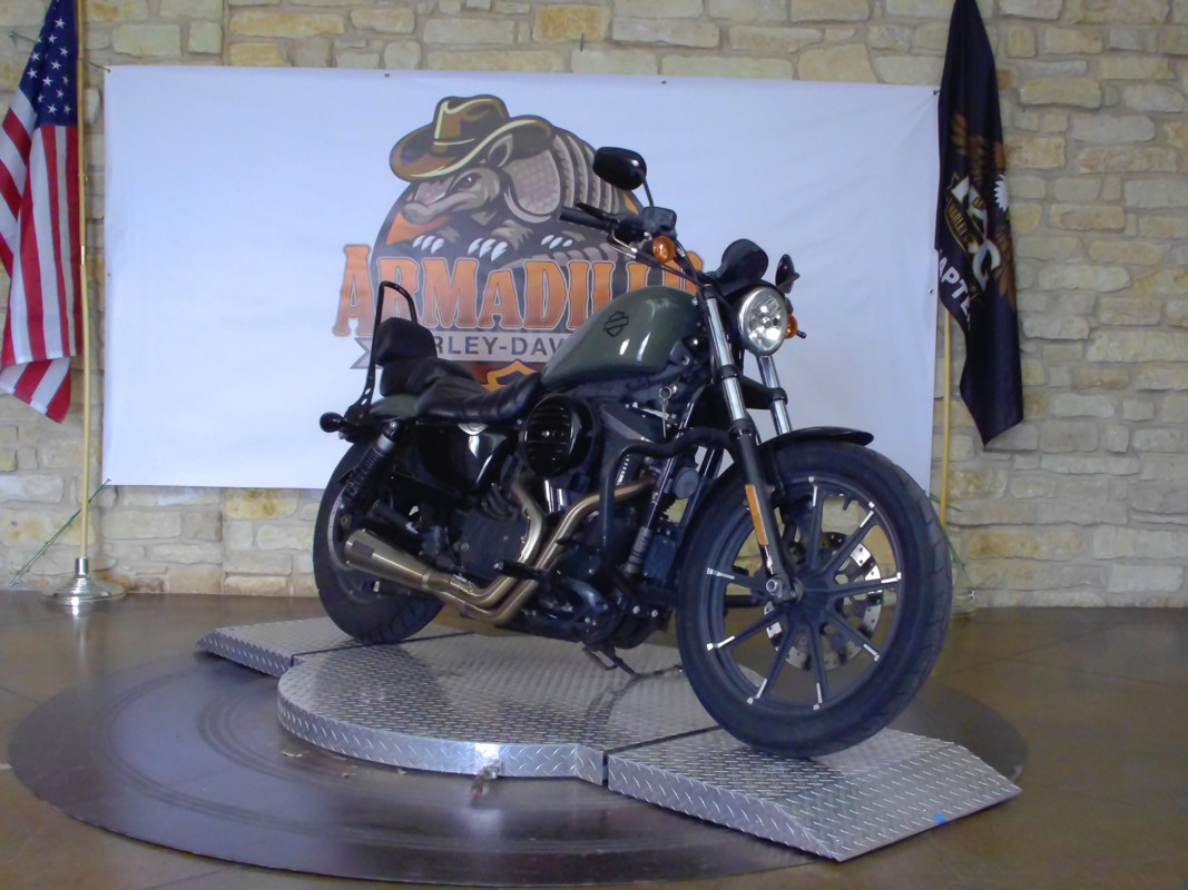 Iron 883®