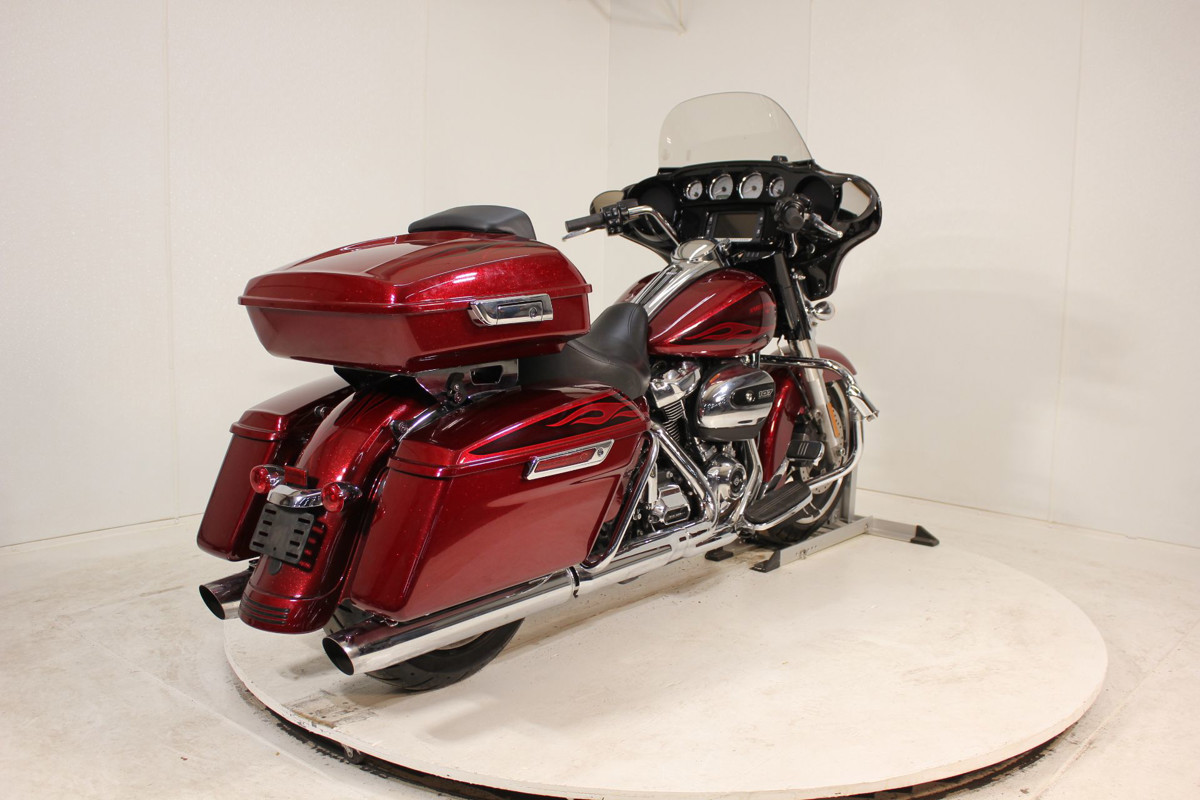 Street Glide® Special