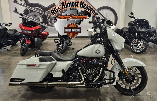 CVO® Street Glide®
