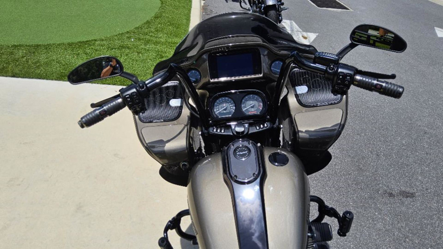 CVO® Road Glide®