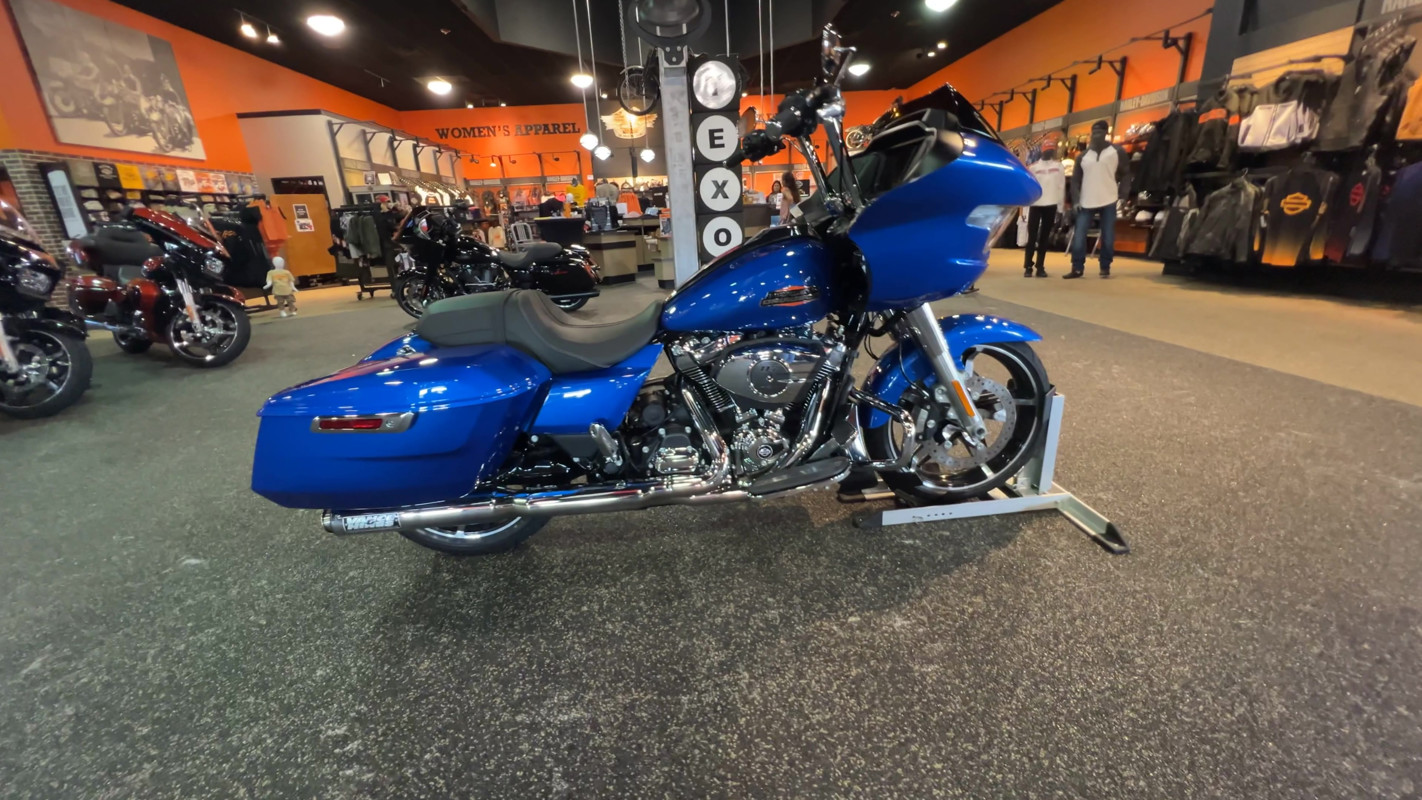 Road Glide®