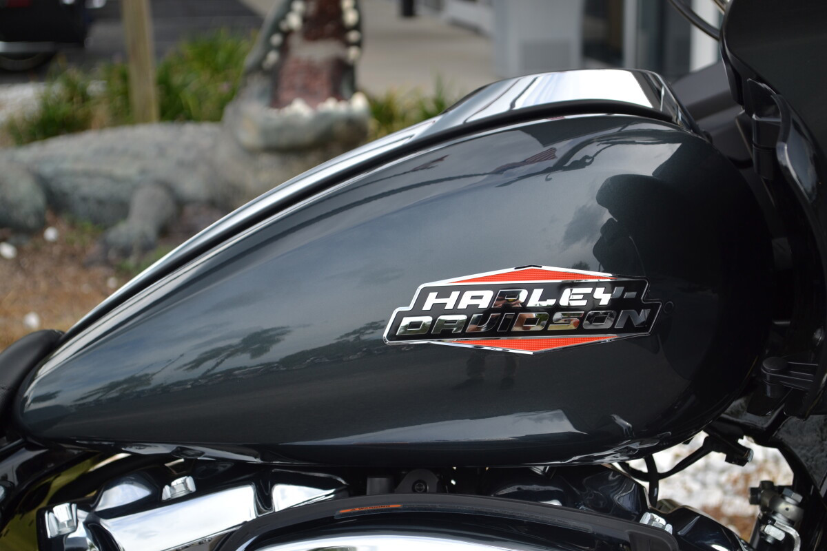 Road Glide®