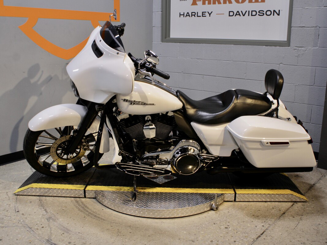 Street Glide® Special