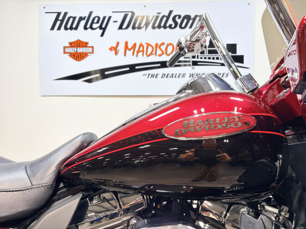 CVO™ Road Glide® Ultra
