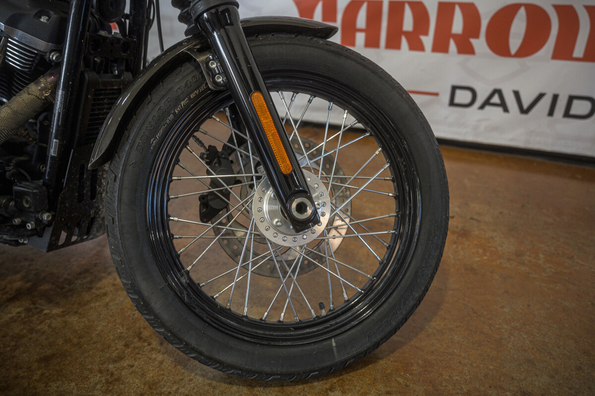 Street Bob®