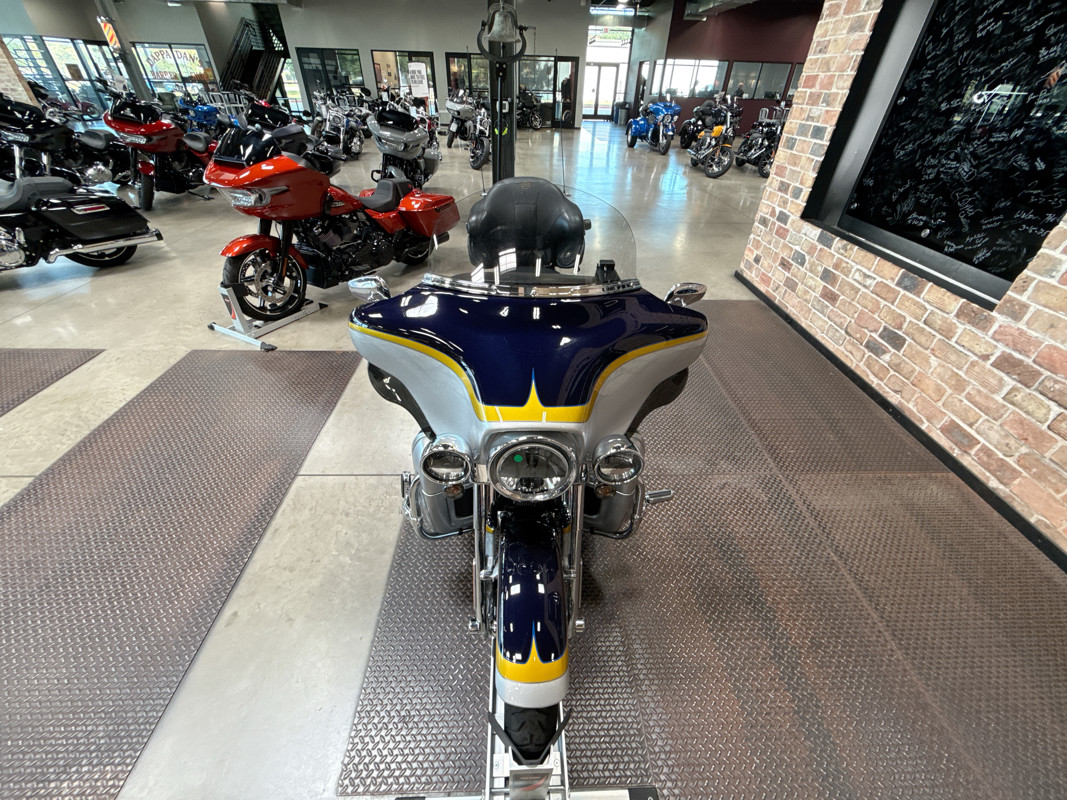 CVO® Ultra Classic® Electra Glide®