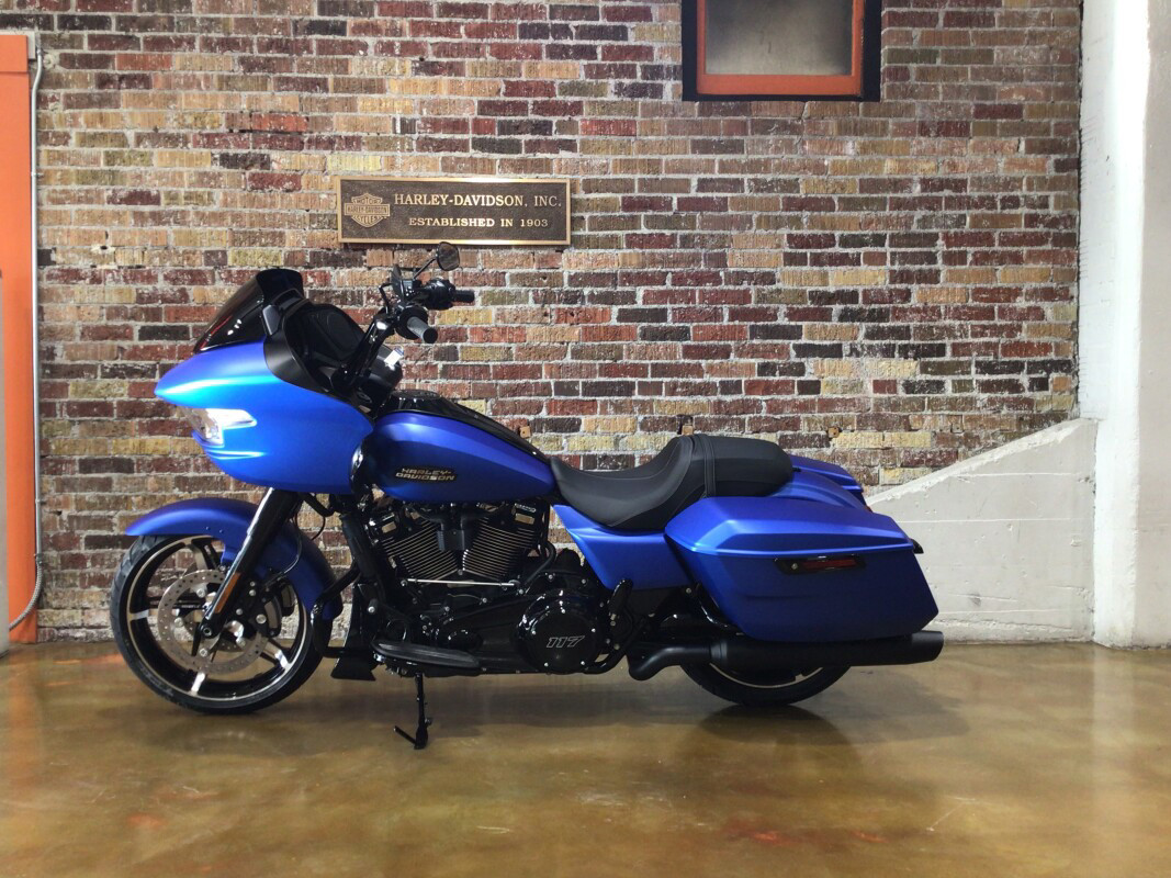Road Glide®