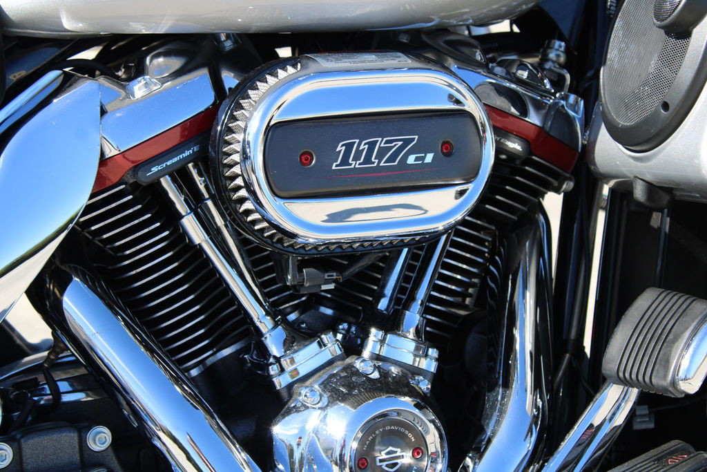 CVO® Street Glide®