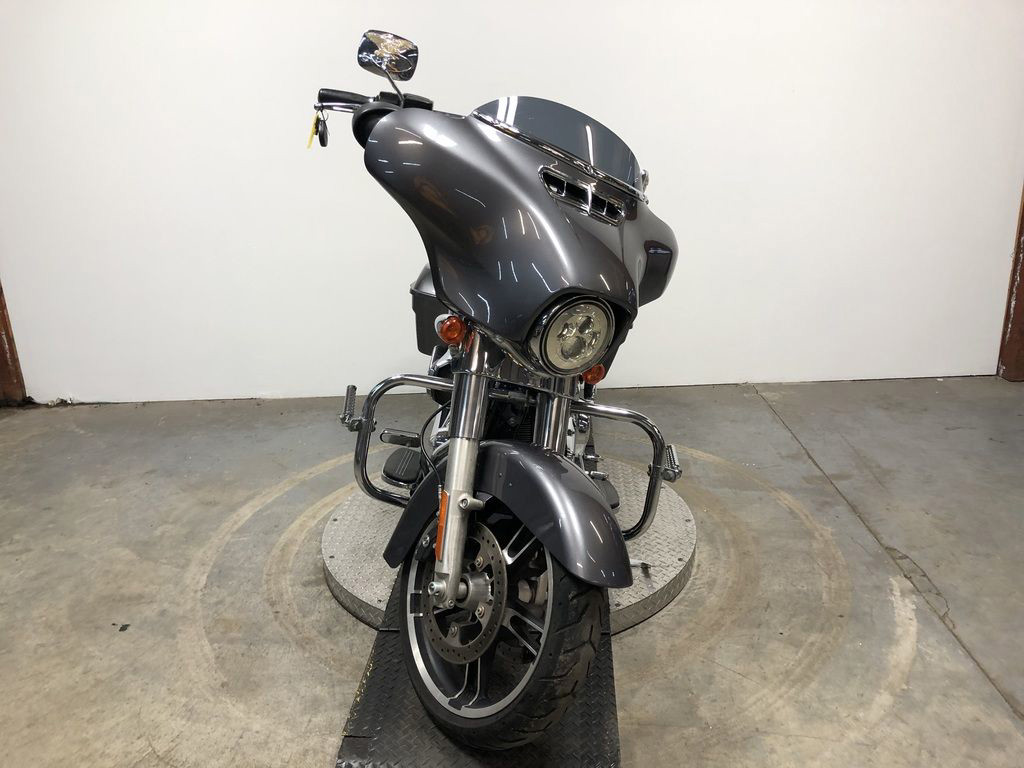 Street Glide®
