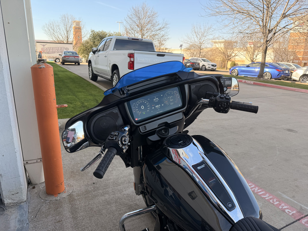 Street Glide®