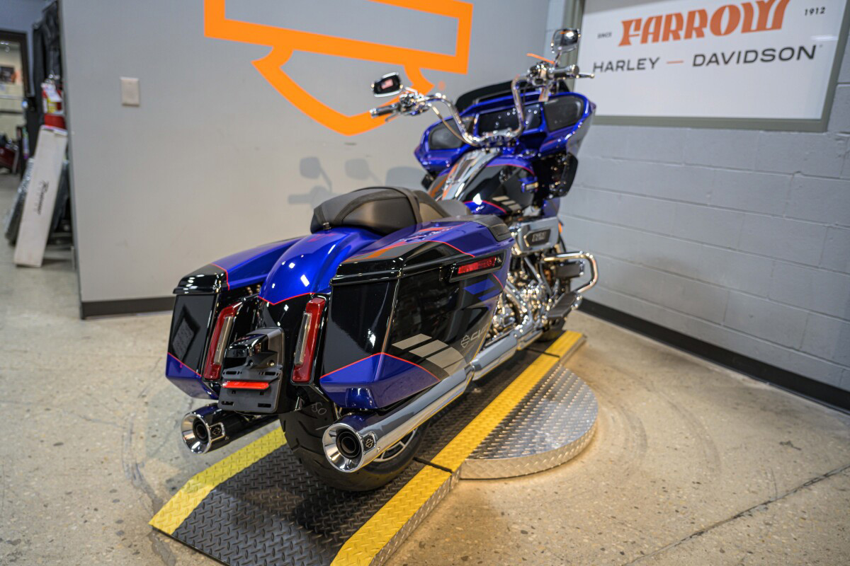 CVO® Road Glide®