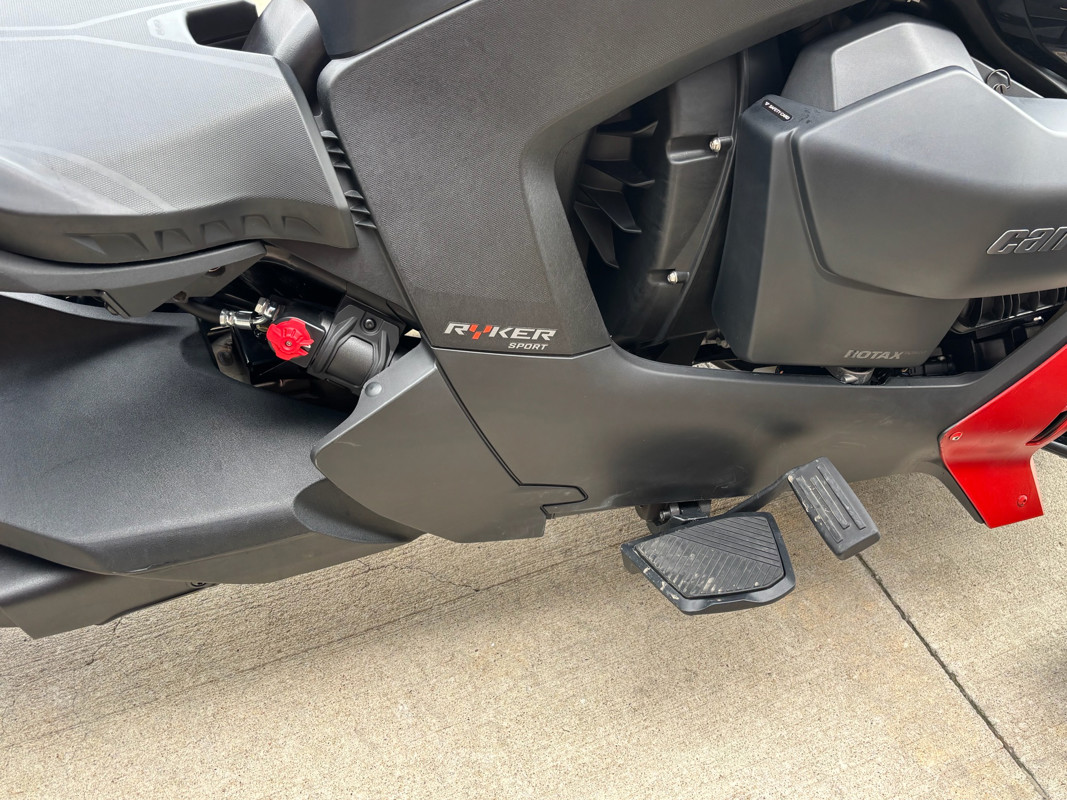 Ryker 900 Sport