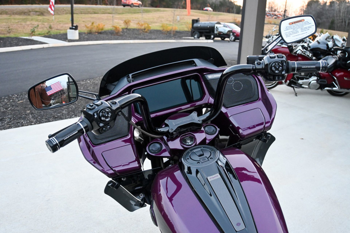 CVO® Road Glide®