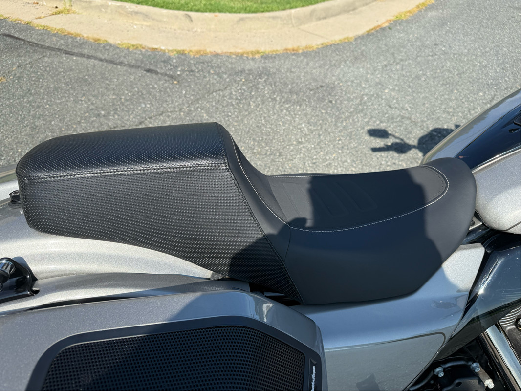CVO® Road Glide®
