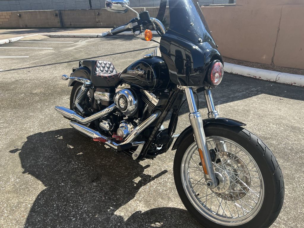 Dyna® Super Glide® Custom