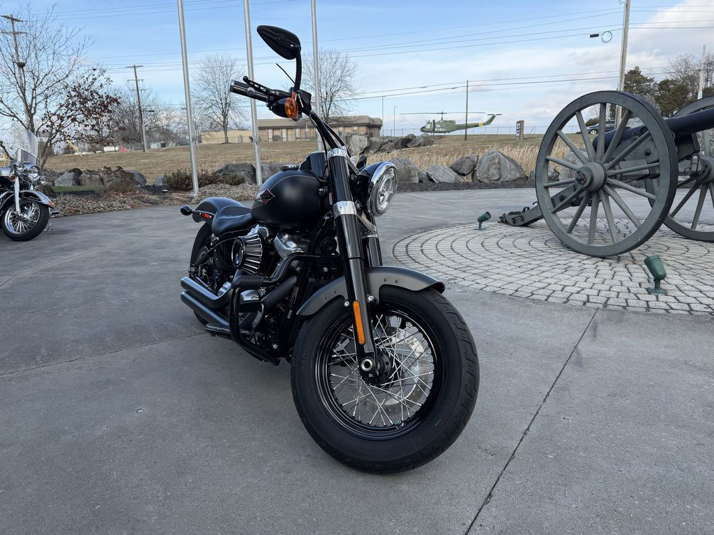 Softail® Slim®