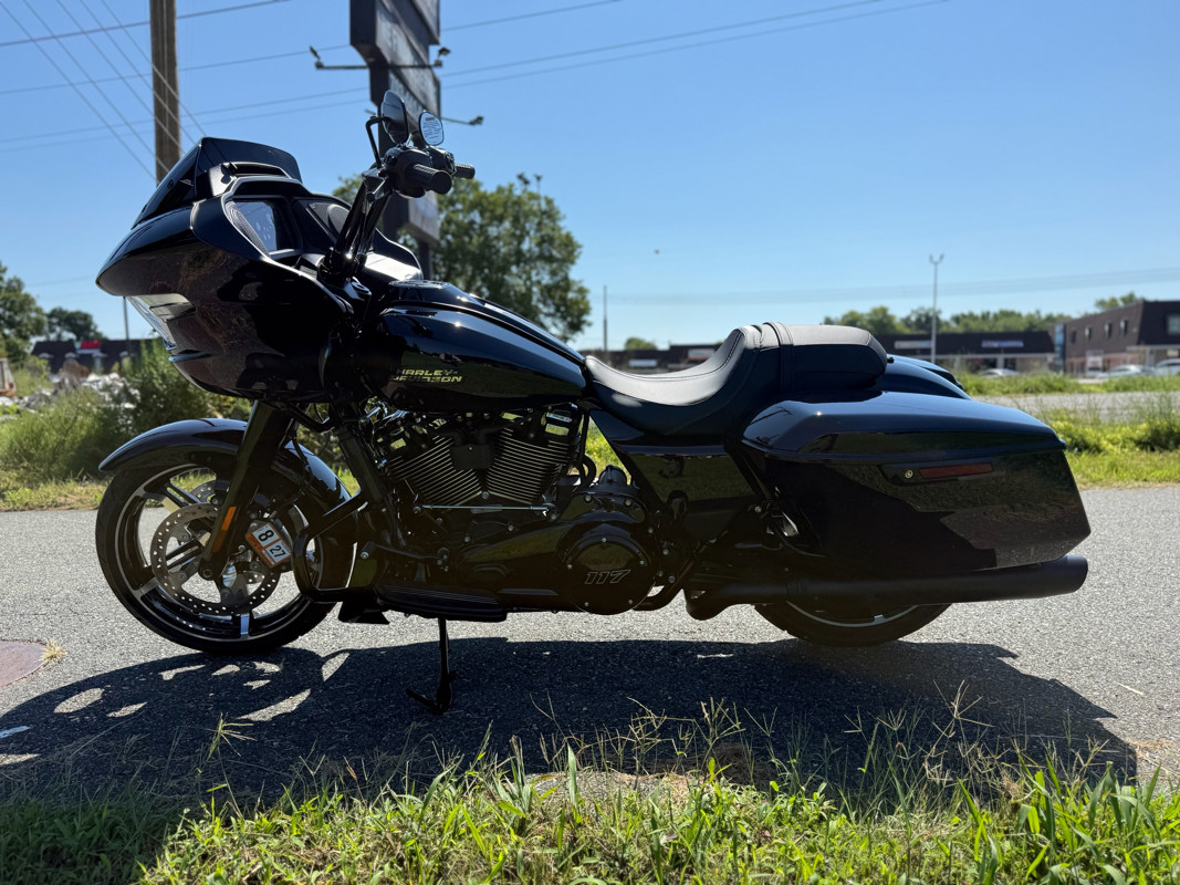 Road Glide®