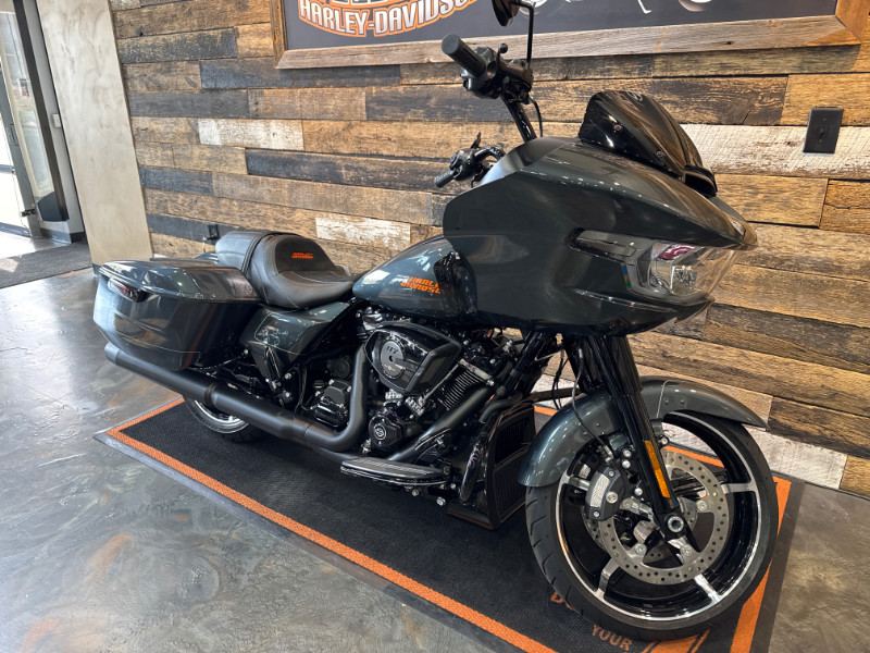 Road Glide®