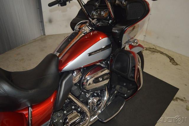 Road Glide® Ultra