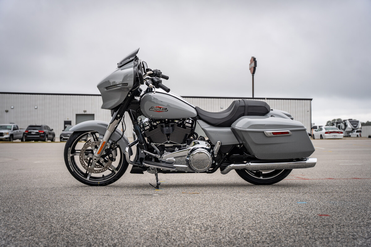 Street Glide®