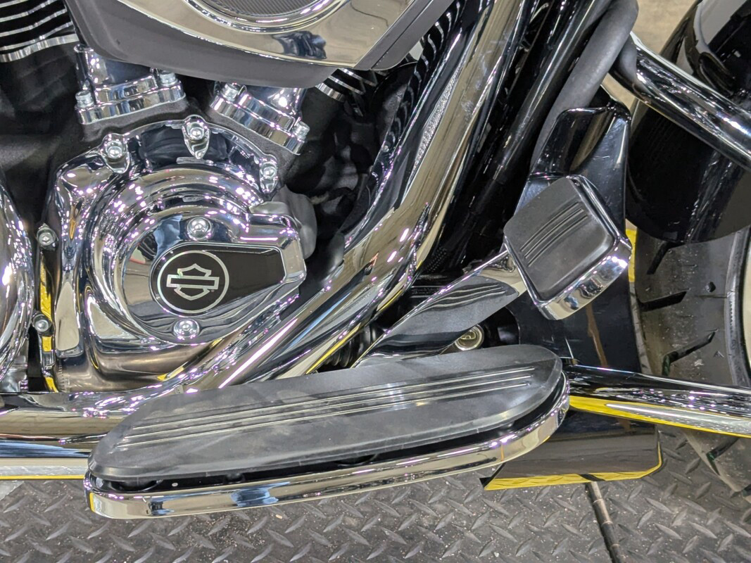 Road Glide®