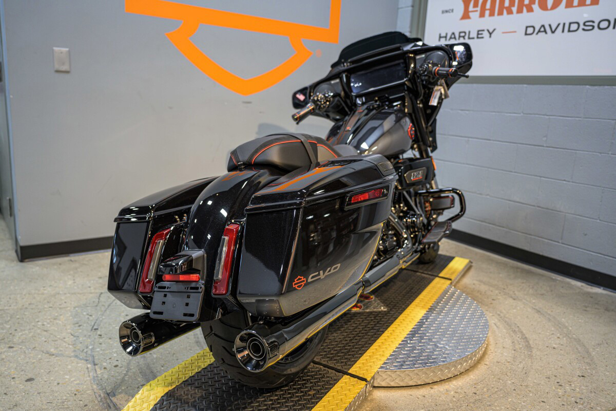 CVO® Street Glide®
