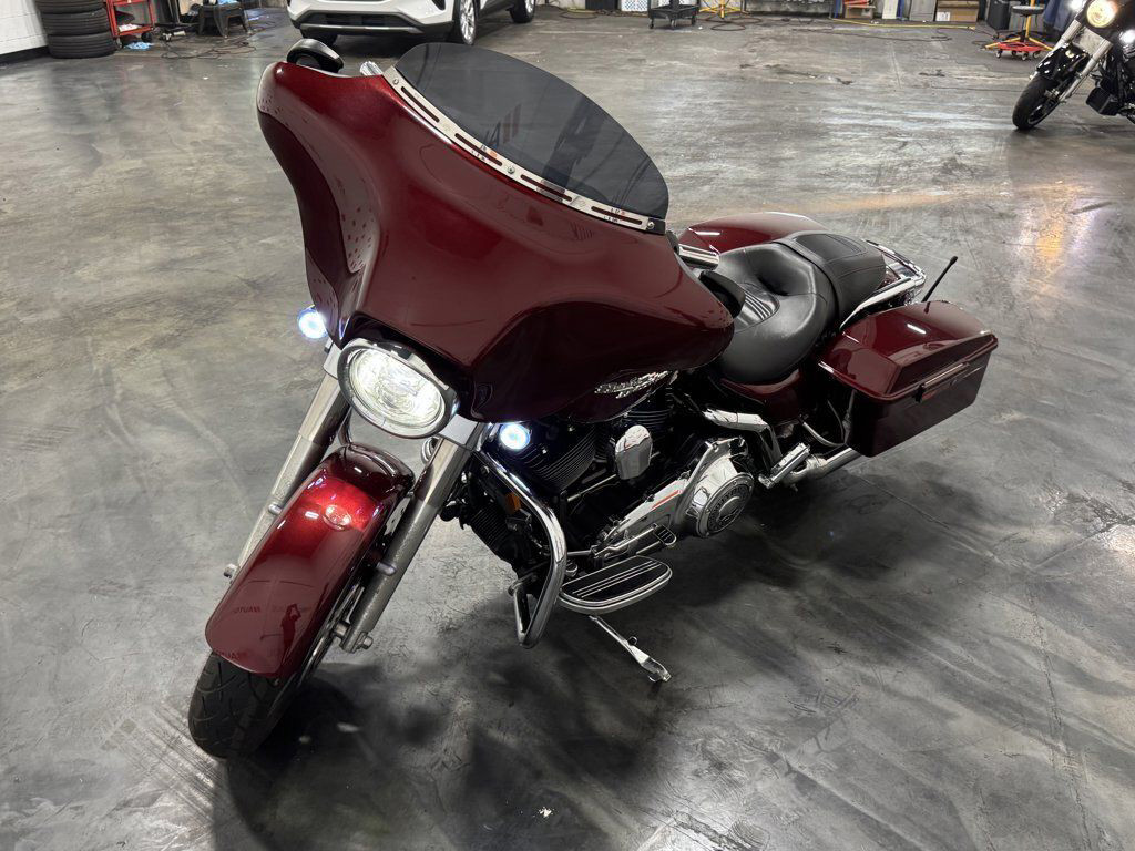 Street Glide®