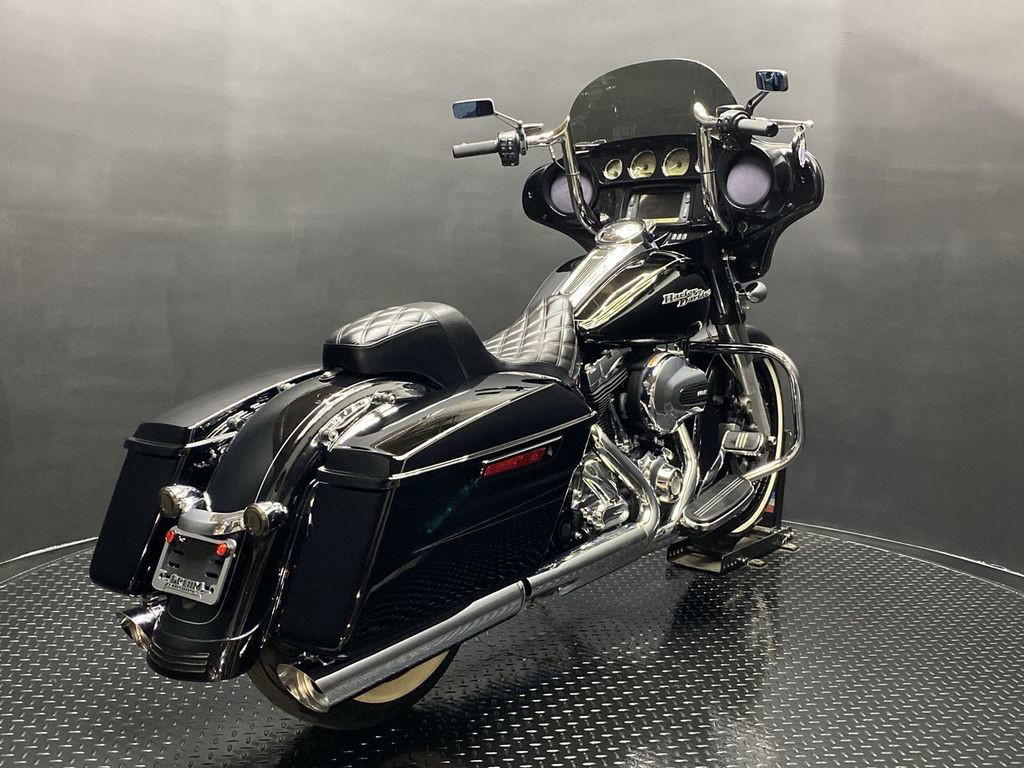 Street Glide® Special