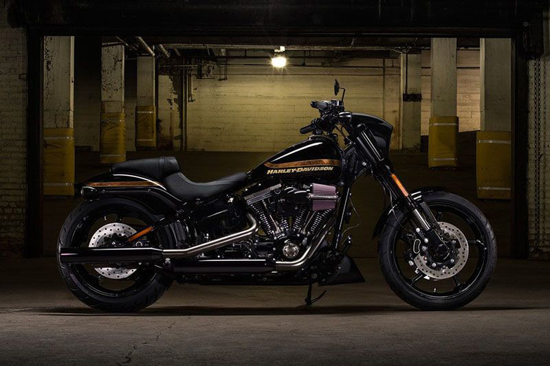CVO® Pro Street Breakout®
