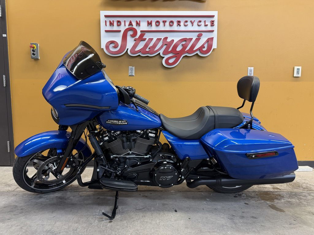 Street Glide®