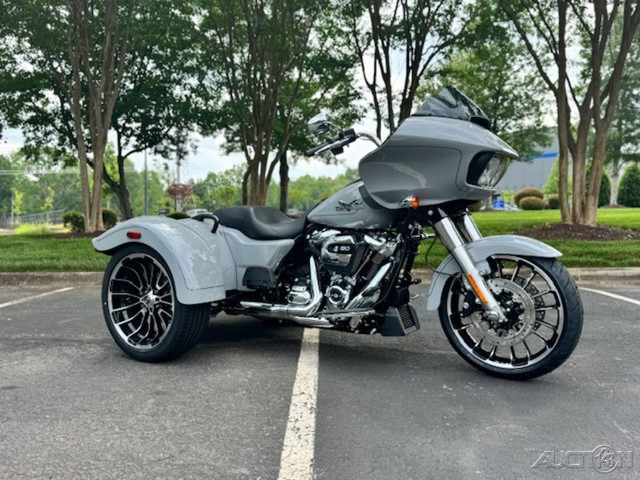 Road Glide® 3