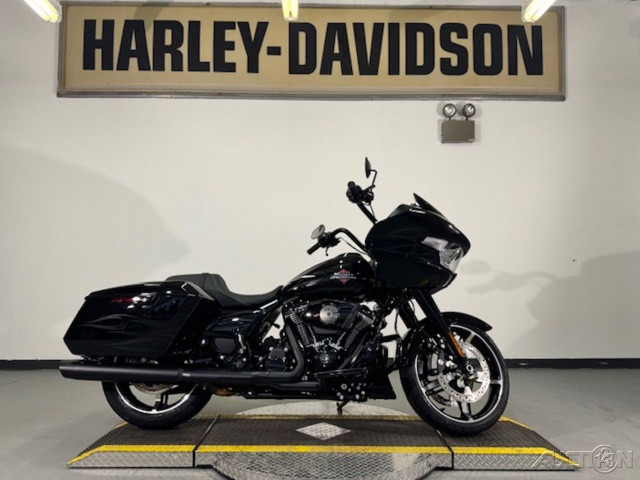 Road Glide®