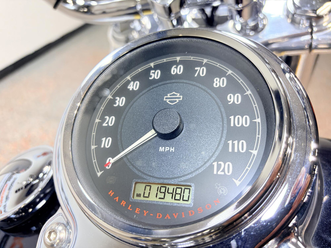 Dyna® Super Glide Custom