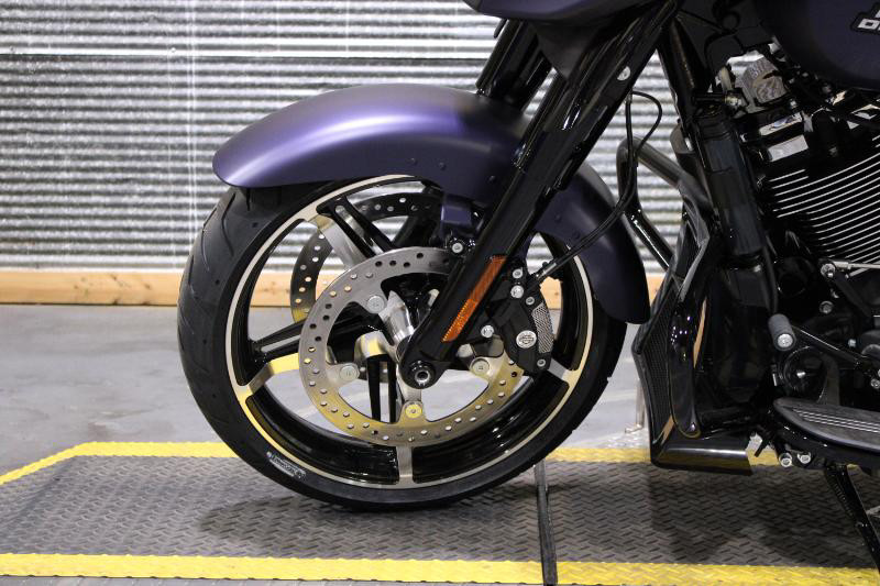 Street Glide®