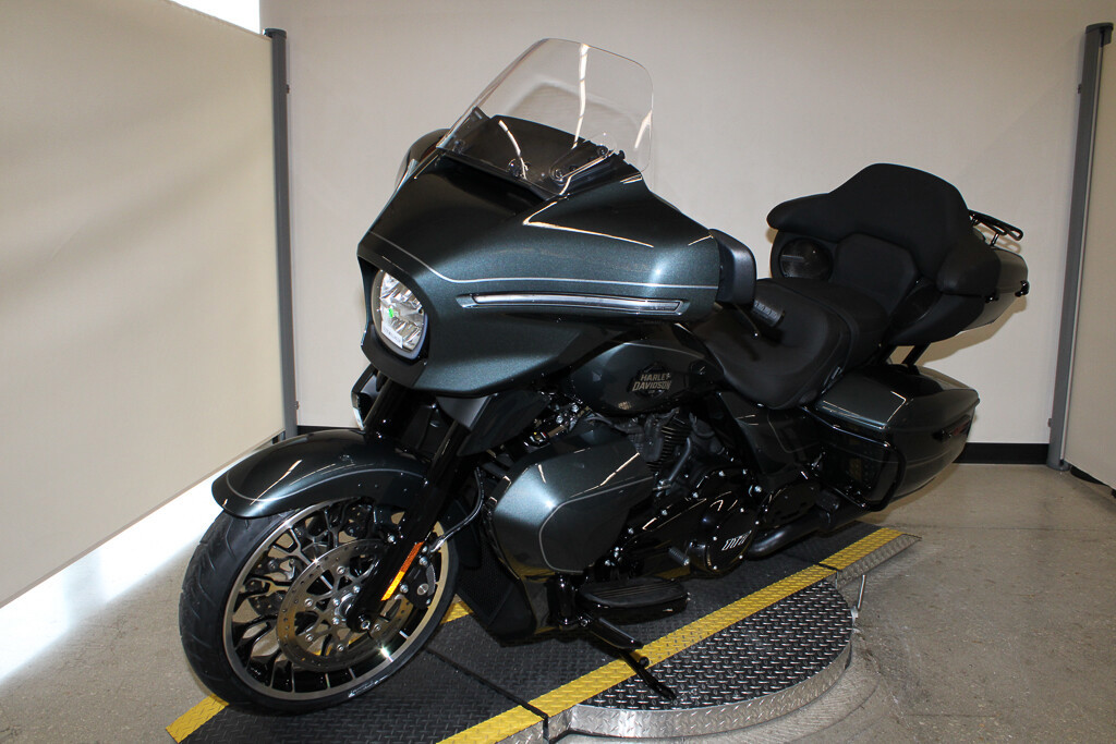 Street Glide® Limited
