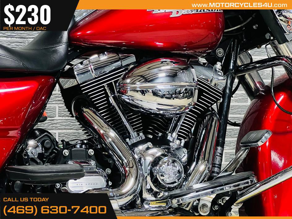 Street Glide®
