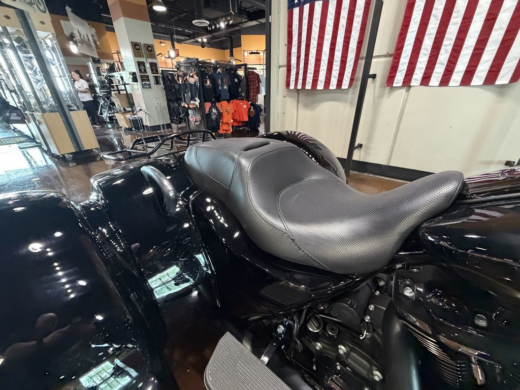 Road Glide® 3