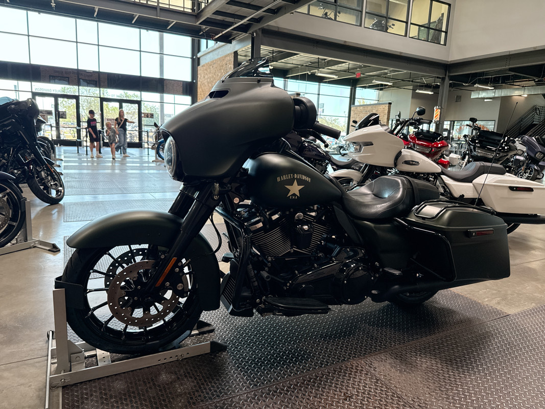 Street Glide® Special