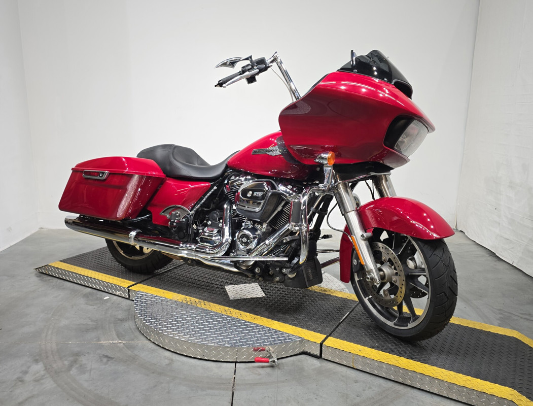 Road Glide®