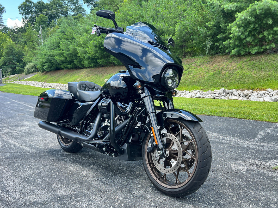 Street Glide® ST