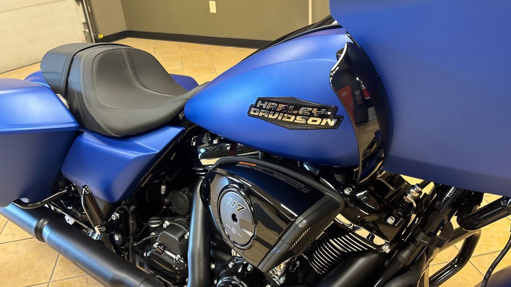 Road Glide®