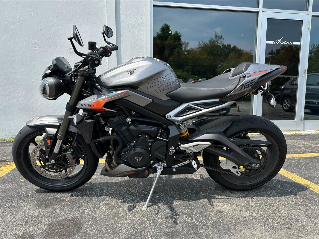 Street Triple RS