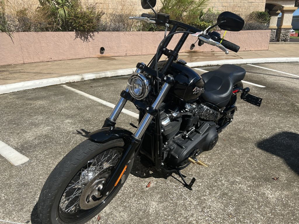 Softail® Street Bob®